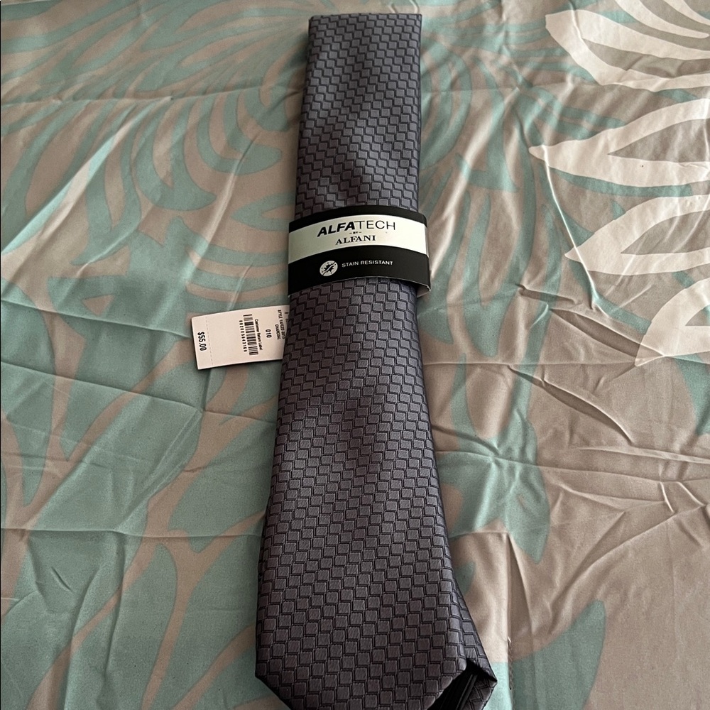 Alfani Silver Hexagon Pattern Tie